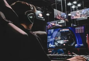 Esports---Menembus-Batas-Bagaimana-Esports-Menjadi-Fenomena-Global